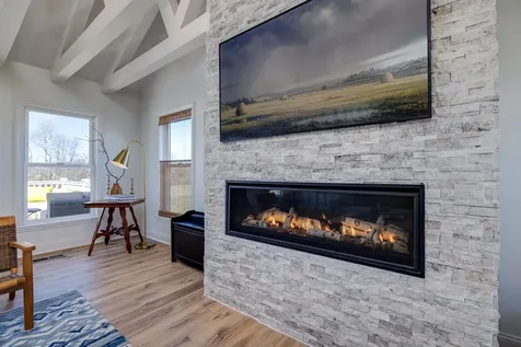 901 Riverside Avenue Grottoes VA 24441