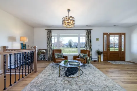 901 Riverside Avenue Grottoes VA 24441