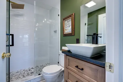 901 Riverside Avenue Grottoes VA 24441