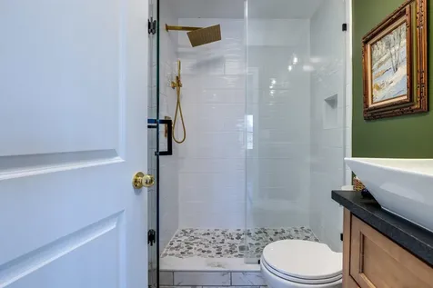 901 Riverside Avenue Grottoes VA 24441