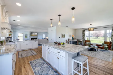 901 Riverside Avenue Grottoes VA 24441