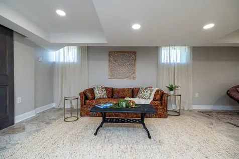 901 Riverside Avenue Grottoes VA 24441