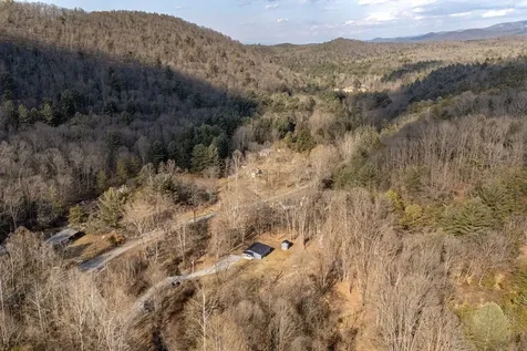 29 Shenandoah Mountain Road Sugar Grove WV 26815