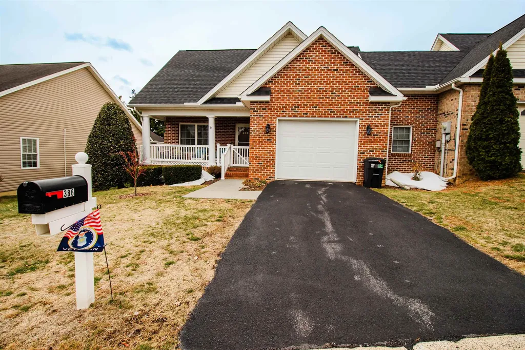 386 Hickory Grove Circle Harrisonburg VA 22801
