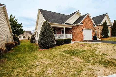 386 Hickory Grove Circle Harrisonburg VA 22801