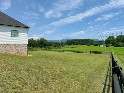 643 Cattle Scales Road Waynesboro VA 22980