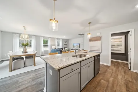 557 Summercrest Avenue Waynesboro VA 22980