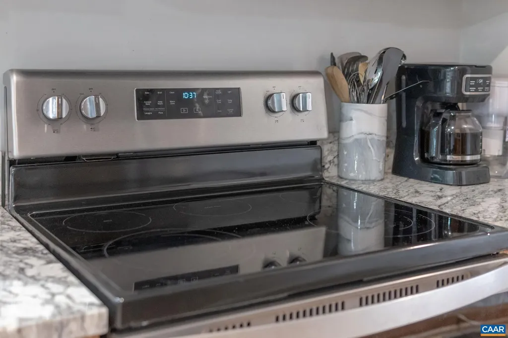 33 Colonial Road Palmyra VA 22963