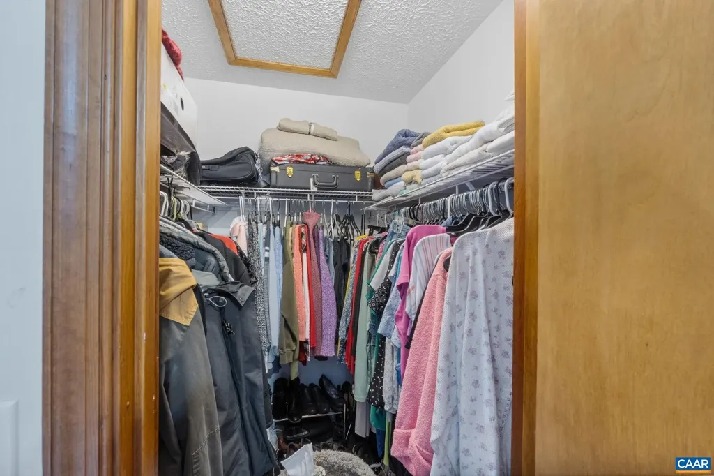 33 Colonial Road Palmyra VA 22963