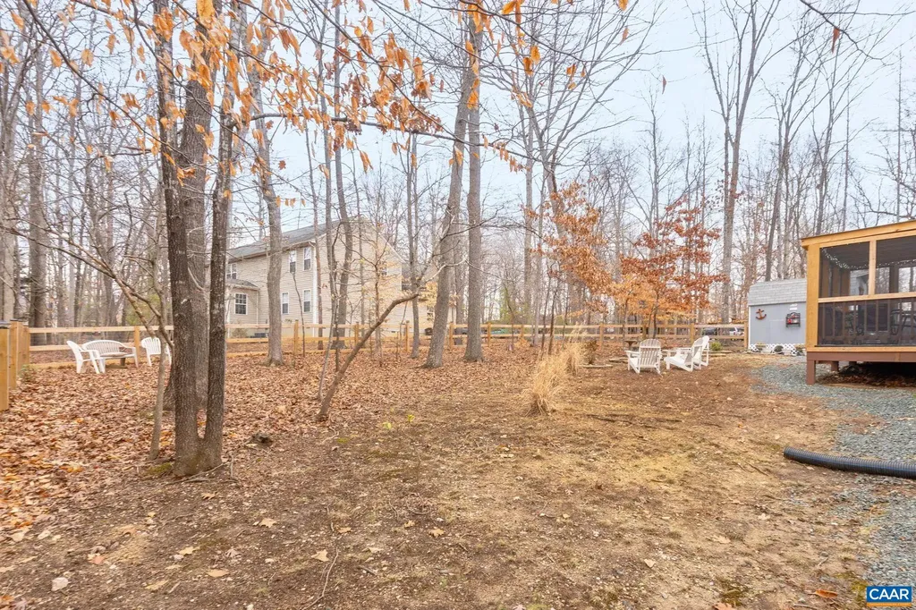 33 Colonial Road Palmyra VA 22963