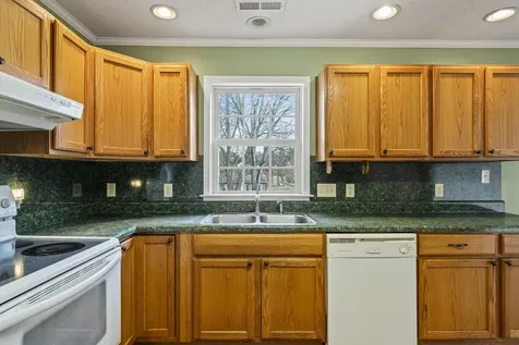 212A Bank Street W Bridgewater VA 22812