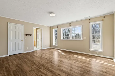 212A Bank Street W Bridgewater VA 22812