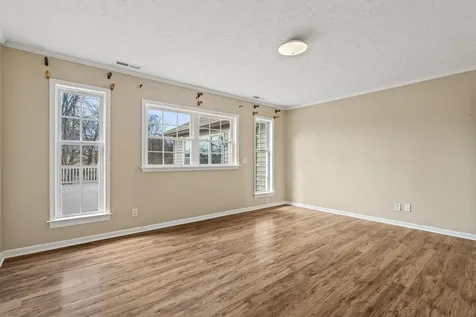 212A Bank Street W Bridgewater VA 22812