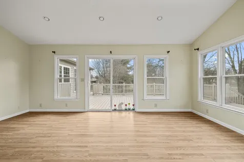 212A Bank Street W Bridgewater VA 22812