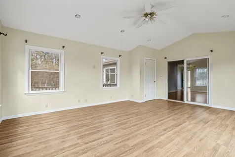 212A Bank Street W Bridgewater VA 22812