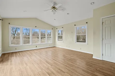212A Bank Street W Bridgewater VA 22812