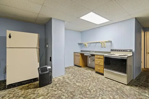 212A Bank Street W Bridgewater VA 22812