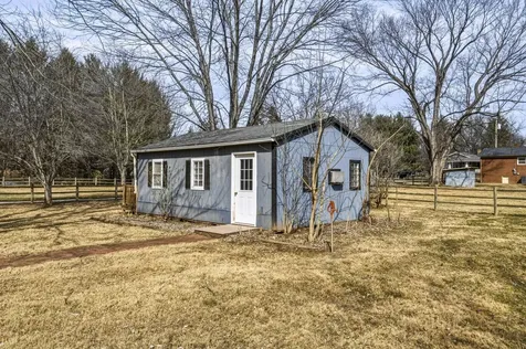 212A Bank Street W Bridgewater VA 22812