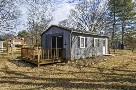 212A Bank Street W Bridgewater VA 22812