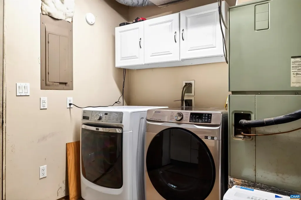 102 Slate Place Charlottesville VA 22902
