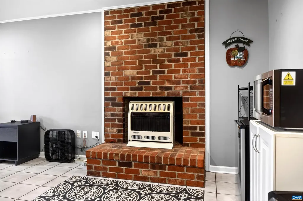 102 Slate Place Charlottesville VA 22902