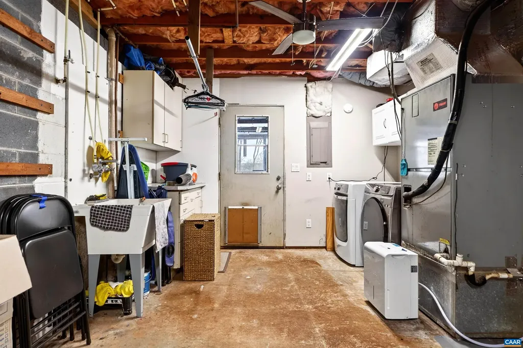 102 Slate Place Charlottesville VA 22902