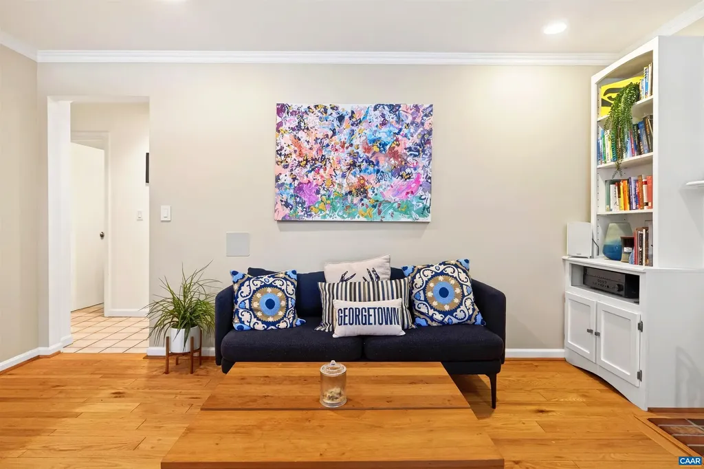 102 Slate Place Charlottesville VA 22902