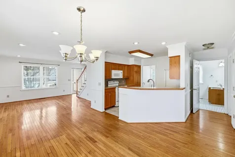 620 Mason Street Dayton VA 22821