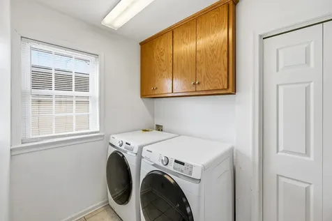 620 Mason Street Dayton VA 22821