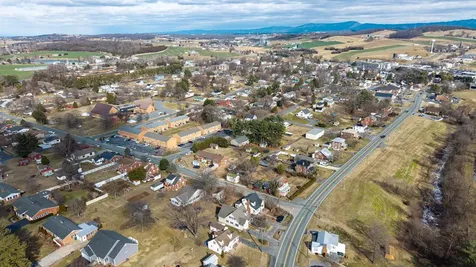 620 Mason Street Dayton VA 22821