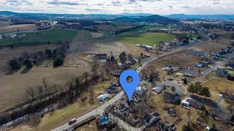 620 Mason Street Dayton VA 22821