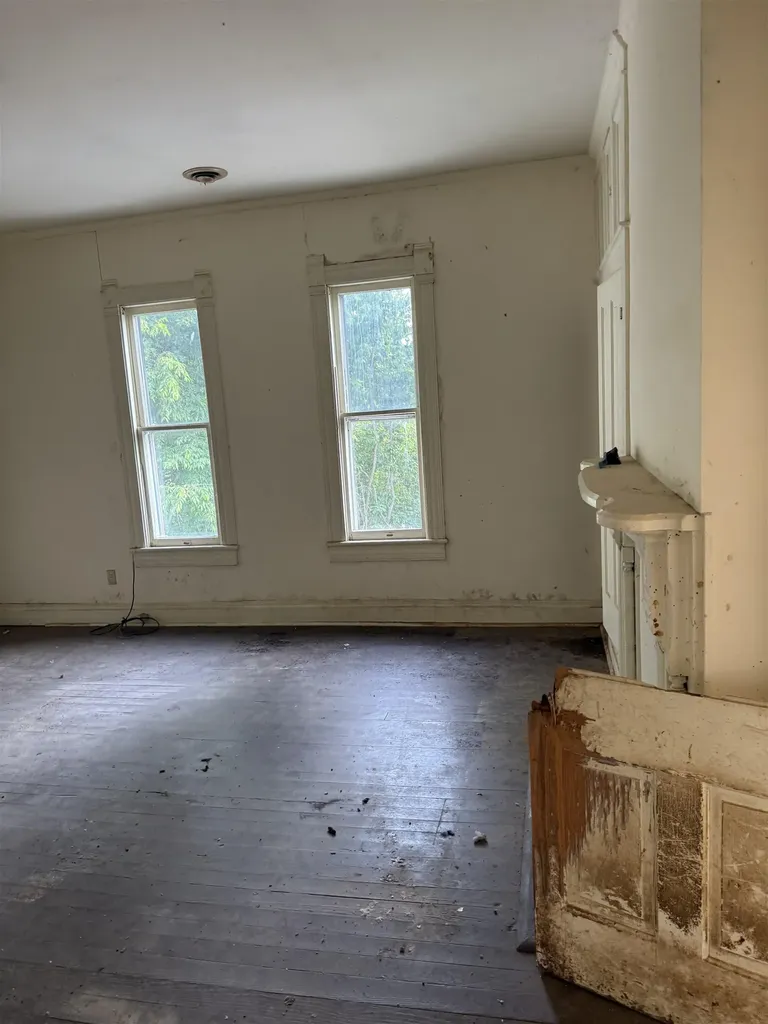 2374 Maple Avenue Buena Vista VA 24416
