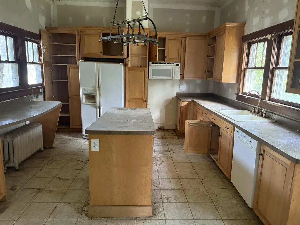 2374 Maple Avenue Buena Vista VA 24416