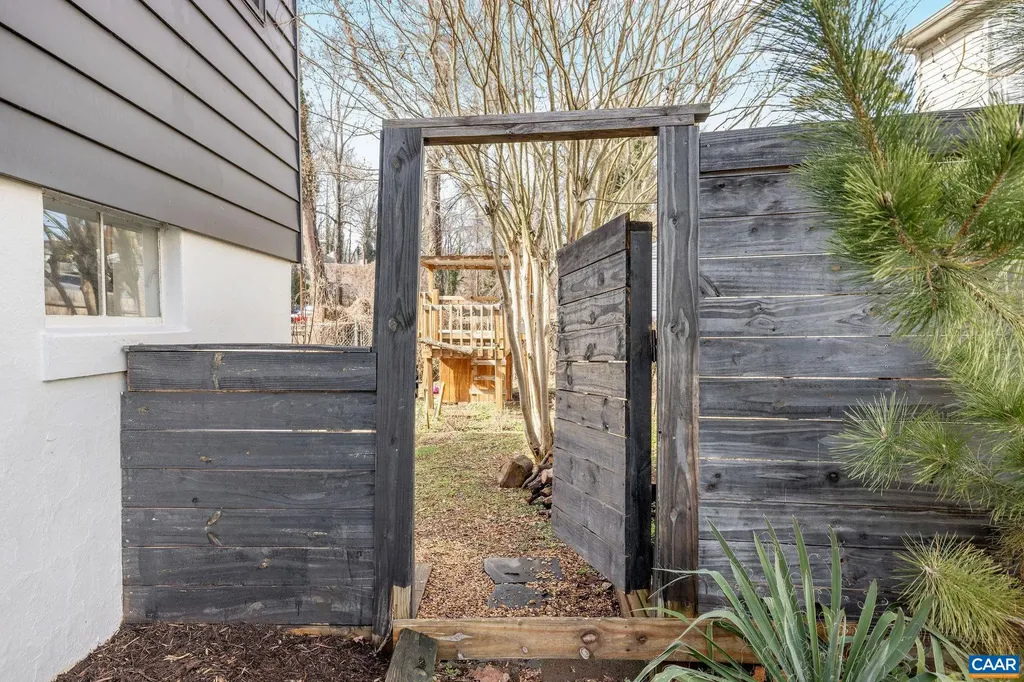 1411 Baker Street Charlottesville VA 22903