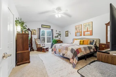 1430 Mandolin Avenue Grottoes VA 24441