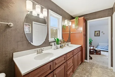 1430 Mandolin Avenue Grottoes VA 24441