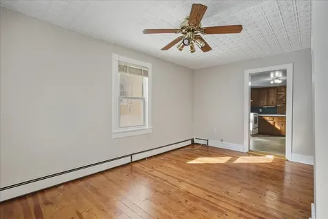 9525 Congress Street S New Market VA 22844