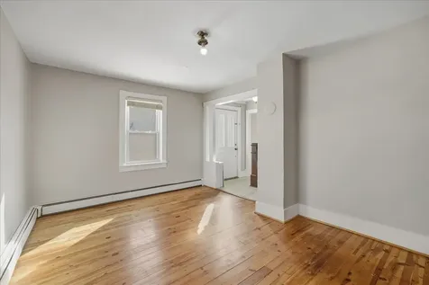 9525 Congress Street S New Market VA 22844