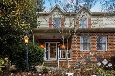 182 Emerald Drive Harrisonburg VA 22801