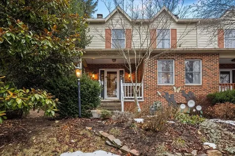 182 Emerald Drive Harrisonburg VA 22801