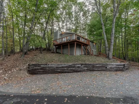 147 Cub Lane Mcgaheysville VA 22840