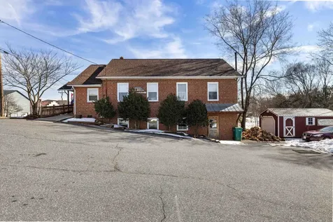 415 Mason Street Dayton VA 22821