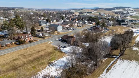 415 Mason Street Dayton VA 22821