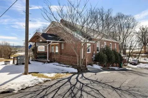 415 Mason Street Dayton VA 22821