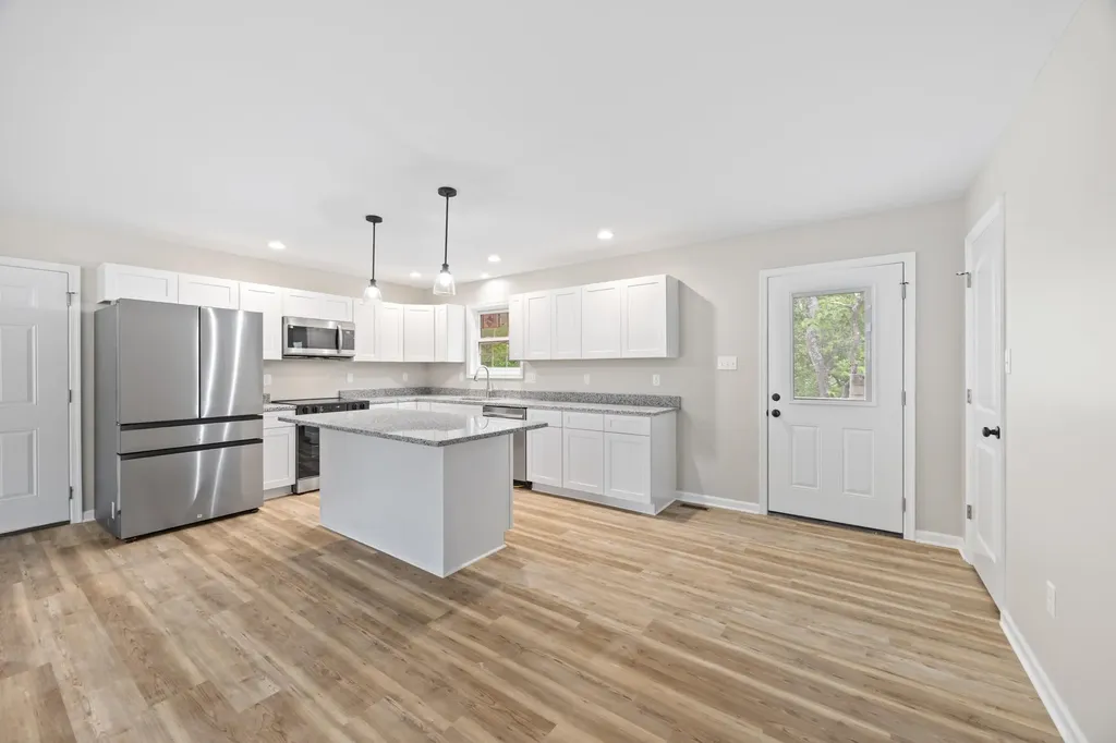 201 Creek Valley Drive Basye VA 22810