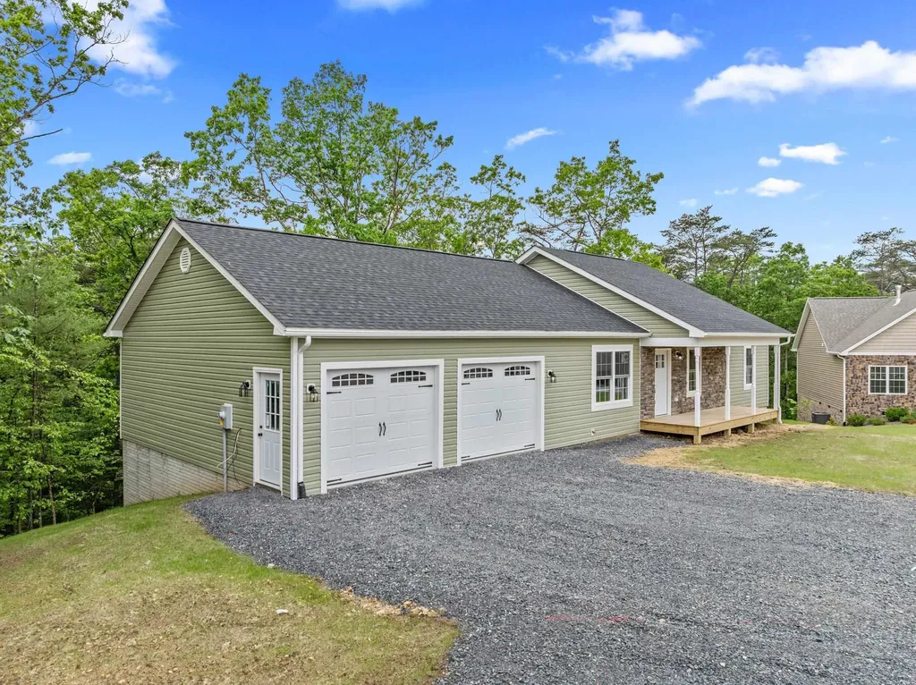201 Creek Valley Drive Basye VA 22810