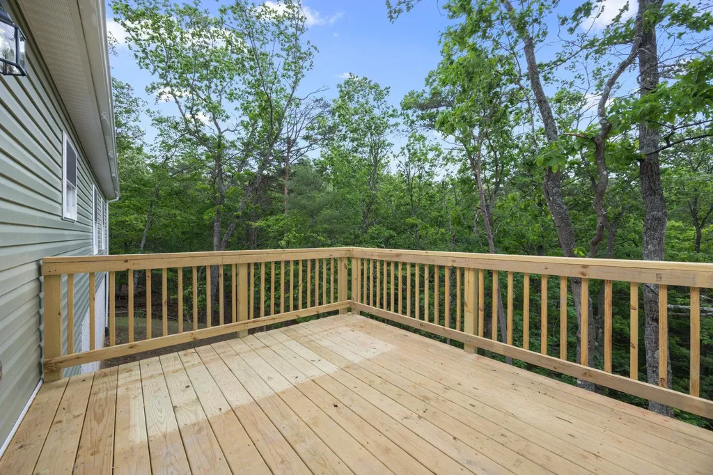 201 Creek Valley Drive Basye VA 22810