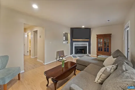 782 Merion Greene Charlottesville VA 22901