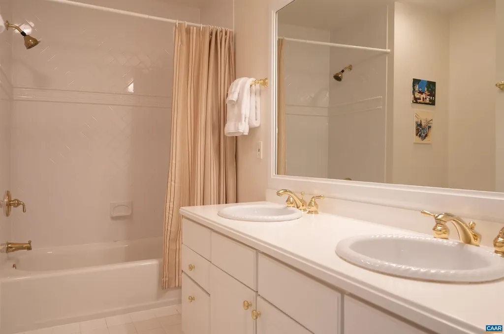 3605 Turnbridge Lane Keswick VA 22947