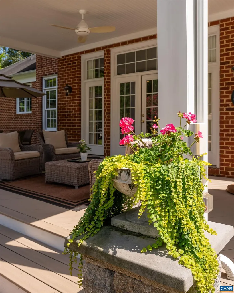 3605 Turnbridge Lane Keswick VA 22947